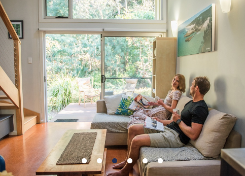 Deluxe / Family Beach Shack Accommodation — Minjerribah / North Stradbroke Island