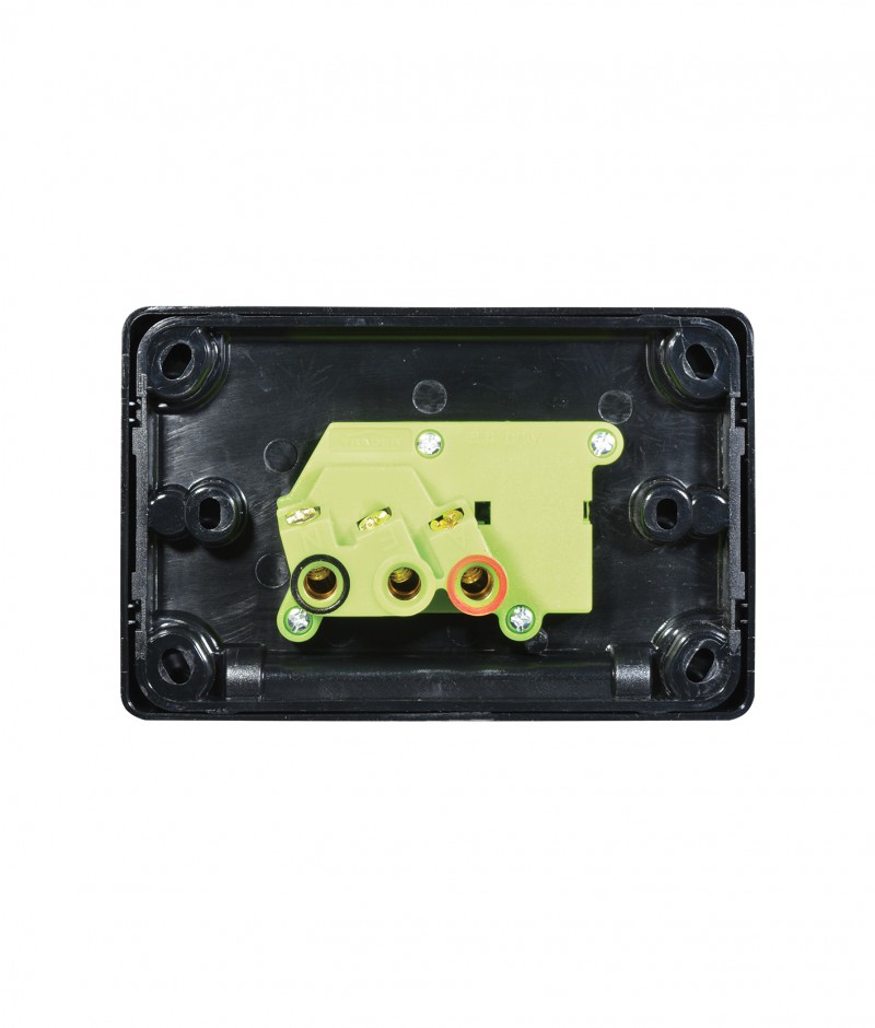 Trader Puma 1 Gang Switched Power Point – 10A 250V
