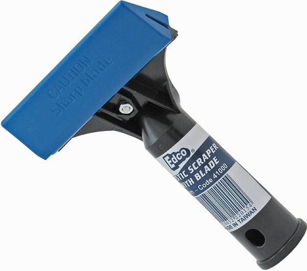 EDCO PLASTIC SCRAPER WITH BLADE