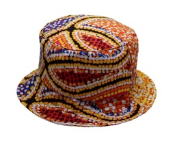 [CH_0646] HAT ABORIGINAL DESIGN - SNAKES DREAMING DESIGN - VALMA NAKAMARRA WHITE